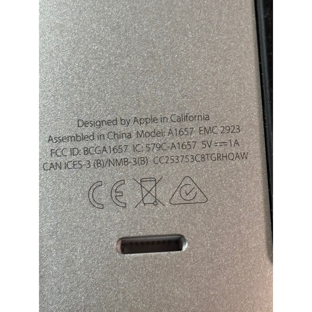 Apple Magic Mouse 2 Wireless Bluetooth Rechargeable Silver White Model A1657 - Picture 3 of 4
